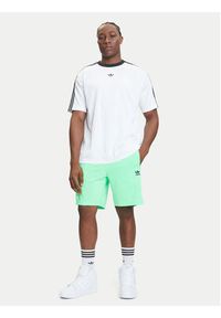 Adidas - adidas T-Shirt adicolor Jacquard JW5877 Biały Loose Fit. Kolor: biały. Materiał: syntetyk #4