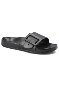 Big-Star - Czarne Klapki Big Star Modne Damskie Buty Na Lato. Okazja: do domu, na plażę. Kolor: czarny. Wzór: aplikacja. Sezon: lato. Styl: wakacyjny