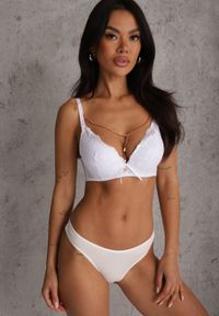 Renee - Biały Biustonosz Push Up Ozdobiony Łańcuszkiem z Kryształkiem Brinanna. Kolor: biały. Rodzaj stanika: push-up. Wzór: aplikacja #7