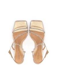 Kazar - Sandały ze złotej skóry z kryształkami. Zapięcie: pasek. Kolor: złoty. Materiał: skóra. Wzór: paski, aplikacja. Obcas: na obcasie. Styl: elegancki, wizytowy. Wysokość obcasa: średni #4