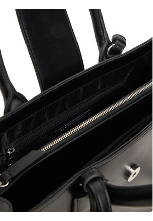 Armani Exchange Torebka XW000305 AF12039 UC001 Czarny. Kolor: czarny. Materiał: skórzane