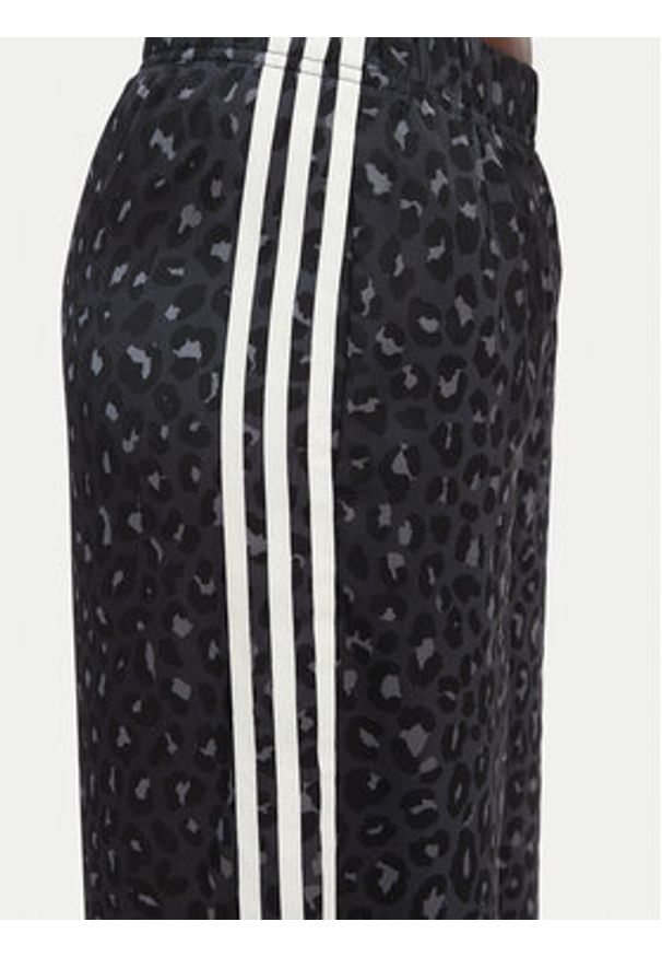 Adidas - adidas Spodnie dresowe Satin KA2667 Szary Wide Leg. Kolor: szary. Materiał: syntetyk