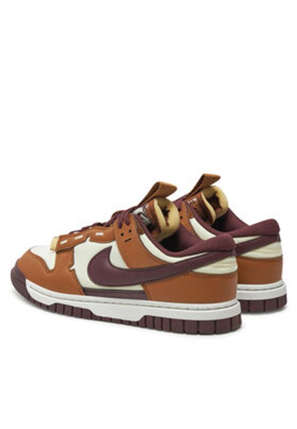 Nike Sneakersy Dunk Low Jumbo FQ8248 Brązowy. Kolor: brązowy. Materiał: skóra