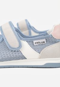 Born2be - Niebieskie Tenisówki w Stylu Balerinek z Napisem Emitanela. Okazja: na co dzień. Zapięcie: rzepy. Kolor: niebieski. Materiał: jeans. Wzór: napisy. Styl: casual, sportowy #4