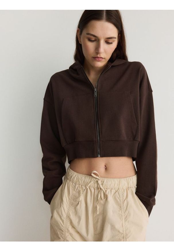 Reserved - Rozpinana bluza z kapturem - brązowy. Typ kołnierza: kaptur. Kolor: brązowy. Materiał: dzianina, bawełna