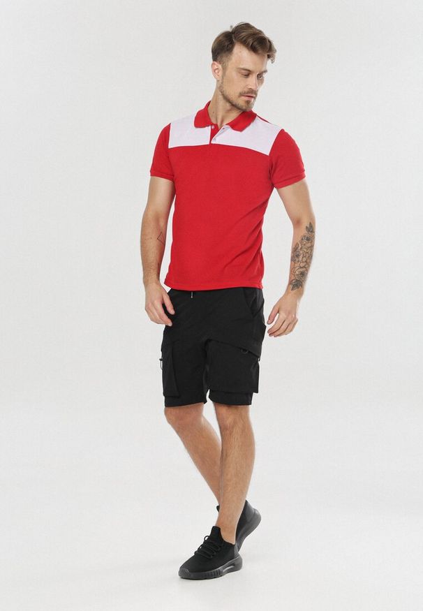 Born2be - Czerwona Koszulka Dorienna. Typ kołnierza: polo. Kolor: czerwony. Materiał: dzianina. Długość: krótkie