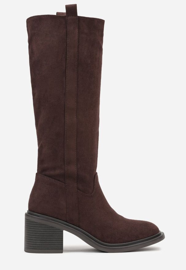 Renee - Brązowe Kozaki Oficerki Vices na Obcasie Zdobione Paskami przy Cholewce Giorela. Zapięcie: pasek. Kolor: brązowy. Materiał: futro, skóra. Szerokość cholewki: normalna. Wzór: aplikacja. Obcas: na obcasie. Styl: klasyczny. Wysokość obcasa: średni