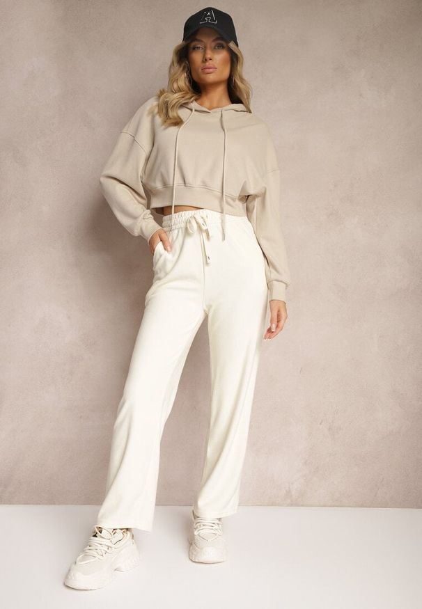 Renee - Jasnobeżowe Spodnie z Dodatkiem Wiskozy High Waist o Szerokim Kroju ze Sznurkami Isnia. Okazja: na co dzień. Stan: podwyższony. Kolor: beżowy. Materiał: wiskoza. Styl: klasyczny, elegancki, casual