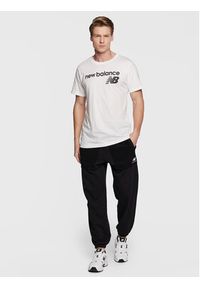 New Balance T-Shirt MT03905 MT03905 Biały Athletic Fit. Kolor: biały. Materiał: syntetyk #3