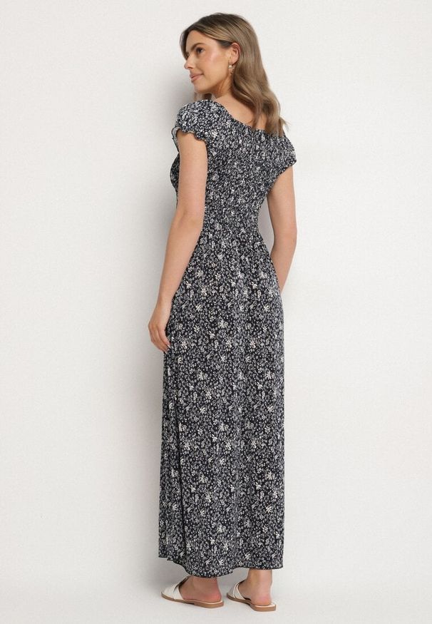 Born2be - Granatowa Sukienka z Bufkami przy Rękawach w Kwiaty Neralese. Okazja: na co dzień, na imprezę. Kolor: niebieski. Materiał: jeans. Wzór: kwiaty. Sezon: lato. Styl: casual