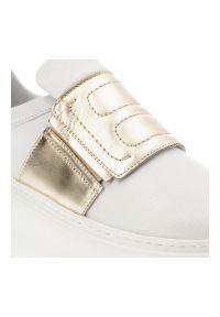 DAMISS - Białe Sneakersy Damiss Stylowe Obuwie Damskie. Zapięcie: bez zapięcia. Kolor: biały. Materiał: dresówka, skóra. Szerokość cholewki: normalna. Wzór: aplikacja. Obcas: na platformie. Styl: elegancki #5