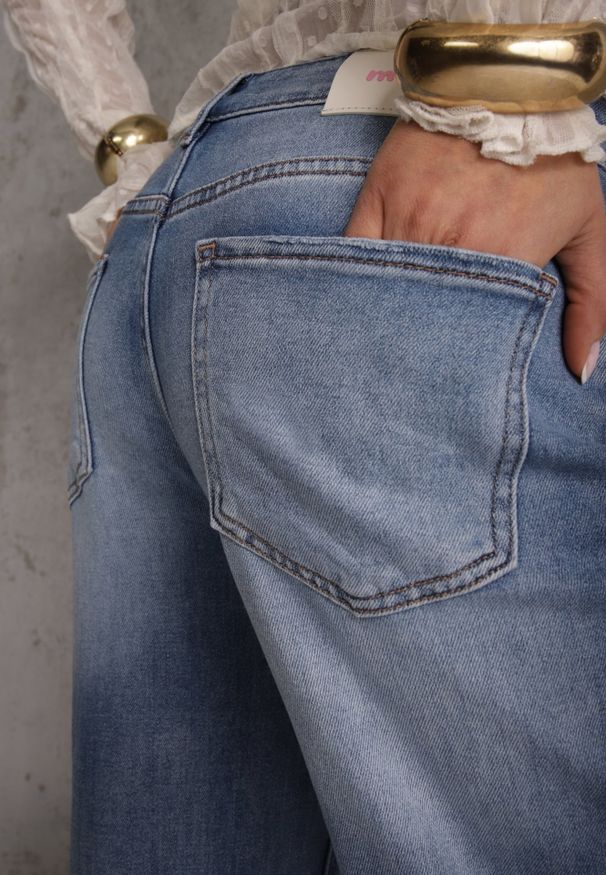 Renee - Niebieskie Jeansy High Waist Wide Leg z Bawełną i Domieszką Wiskozy Hirei. Stan: podwyższony. Kolor: niebieski