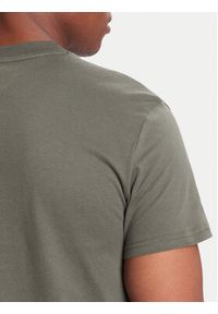 Tommy Jeans T-Shirt DM0DM21977 Khaki Regular Fit. Kolor: brązowy. Materiał: bawełna