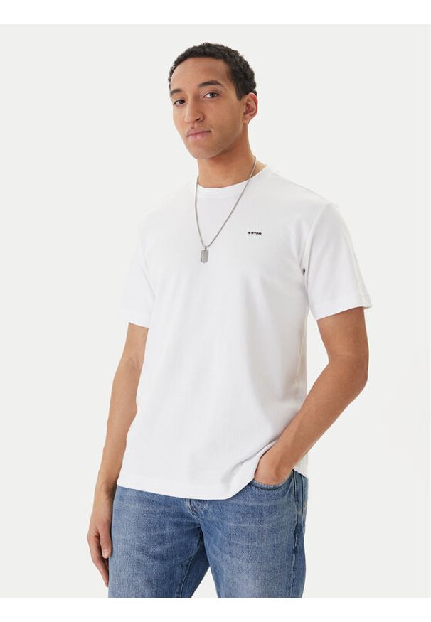 G-Star RAW - G-Star Raw T-Shirt D28609-C812 Biały Regular Fit. Kolor: biały. Materiał: bawełna