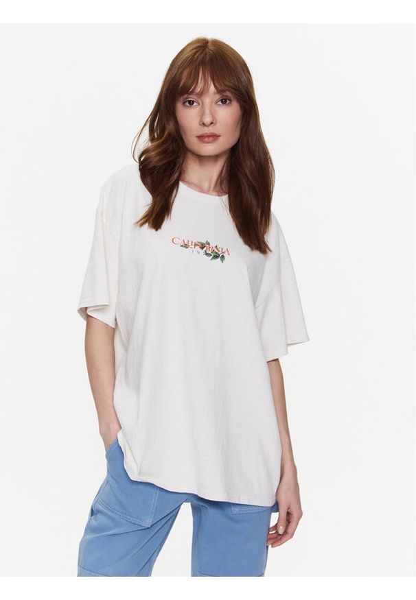 BDG Urban Outfitters T-Shirt BDG CALIFORNIA ORANGE T 76488816 Biały Oversize. Kolor: biały. Materiał: bawełna