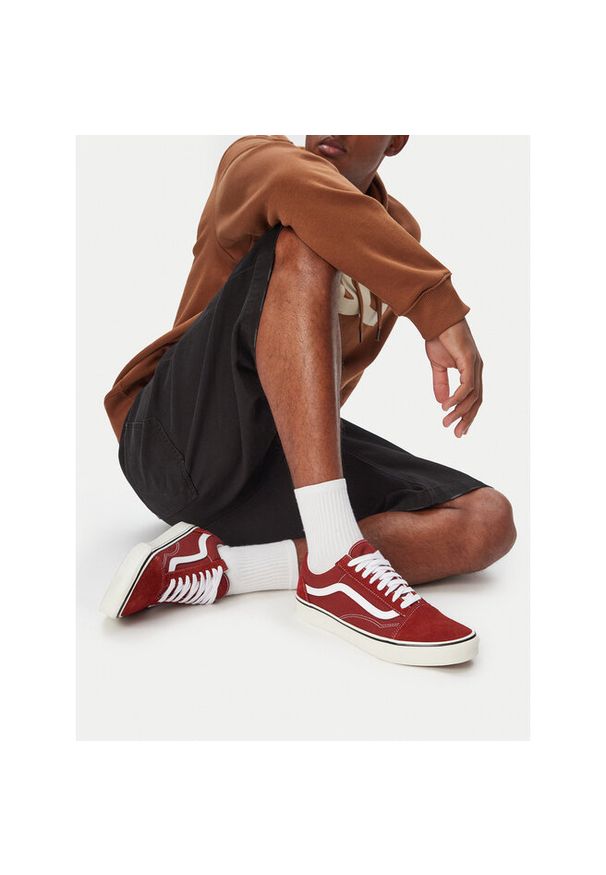 Tenisówki Vans. Kolor: czerwony