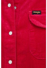 Wrangler Koszula sztruksowa damska kolor różowy regular z kołnierzykiem klasycznym. Okazja: na co dzień. Typ kołnierza: kołnierzyk klasyczny. Kolor: różowy. Materiał: sztruks. Styl: casual, klasyczny #2
