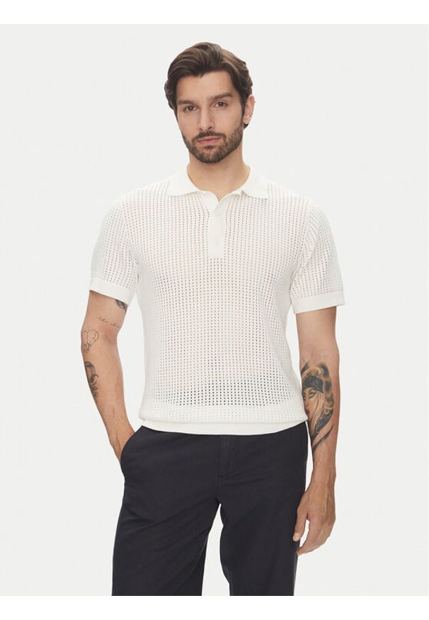 Lindbergh Polo 30-804126 Écru Relaxed Fit. Typ kołnierza: polo. Materiał: bawełna
