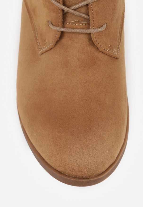 Renee - Ciemnobeżowe Wiązane Botki na Płaskiej Podeszwie Erithara. Okazja: na co dzień. Kolor: beżowy. Materiał: jeans. Obcas: na płaskiej podeszwie. Styl: casual