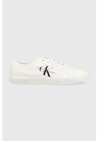 Calvin Klein Jeans tenisówki męskie kolor biały. Nosek buta: okrągły. Zapięcie: sznurówki. Kolor: biały. Materiał: materiał