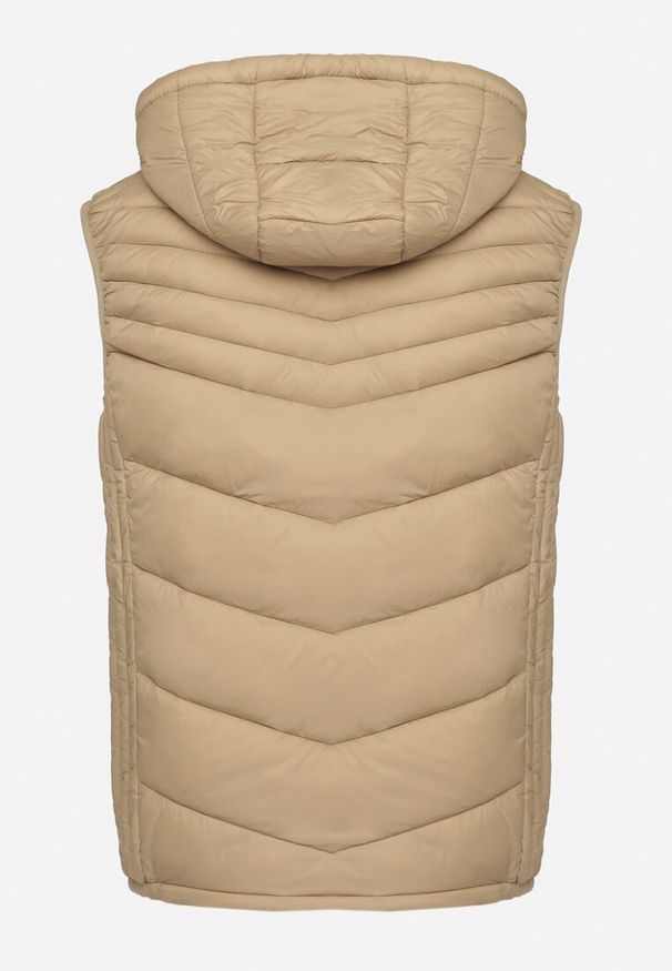 Born2be - Ciemnobeżowa Kamizelka z Ozdobnym Pikowaniem i Kieszeniami na Suwaki oraz Odpinanym Kapturem Mioratta. Okazja: na co dzień. Kolor: beżowy. Materiał: jeans. Styl: klasyczny, elegancki, sportowy, casual