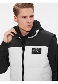 Calvin Klein Jeans Bezrękawnik J30J324665 Biały Regular Fit. Kolor: biały. Materiał: syntetyk. Długość rękawa: bez rękawów #6