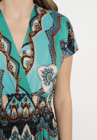 Born2be - Zielona Sukienka Maxi w Stylu Boho z Elastycznej Wiskozy Arnevia. Okazja: na co dzień. Kolor: zielony. Materiał: wiskoza. Typ sukienki: proste. Styl: boho. Długość: maxi #2