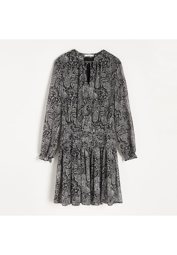 Reserved - Szyfonowa sukienka mini - Czarny. Kolor: czarny. Materiał: szyfon. Długość: mini