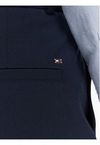 TOMMY HILFIGER - Tommy Hilfiger Chinosy WW0WW44793 Granatowy Tapered Fit. Kolor: niebieski. Materiał: syntetyk