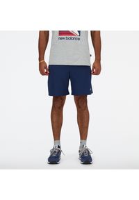 Spodenki męskie New Balance MS41232NNY – granatowe. Kolor: niebieski. Materiał: poliester, materiał. Sport: fitness