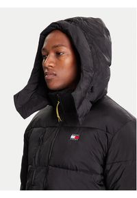 Tommy Jeans Płaszcz zimowy DM0DM22256 Czarny Regular Fit. Kolor: czarny. Materiał: syntetyk. Sezon: zima #7