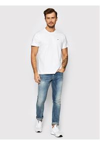 Tommy Jeans T-Shirt Classic DM0DM09598 Biały Regular Fit. Kolor: biały. Materiał: bawełna #5