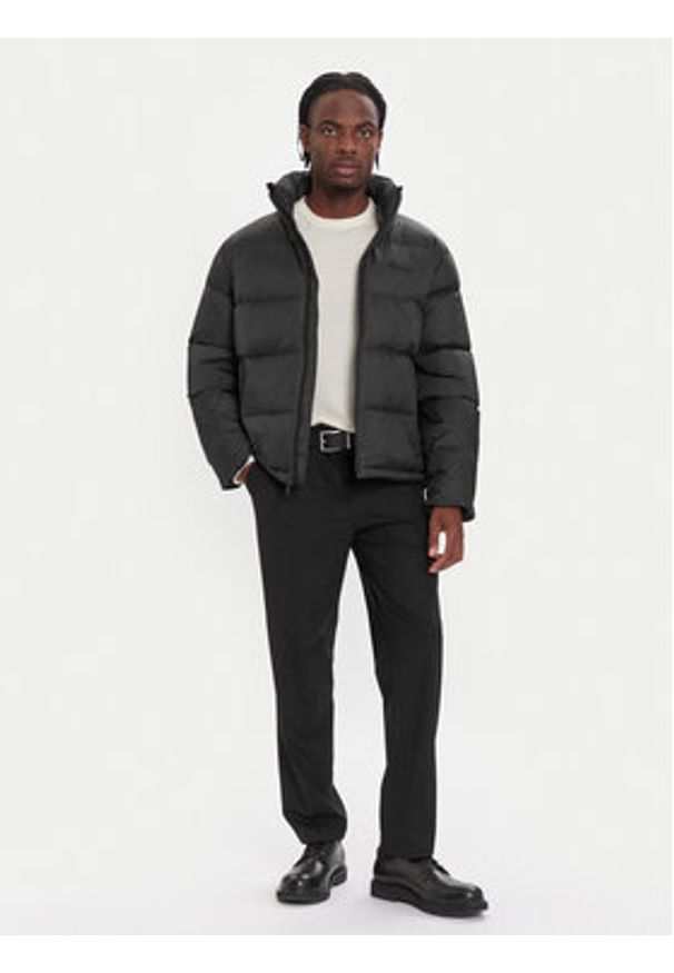 Calvin Klein Kurtka puchowa LV04LD529G Czarny Regular Fit. Kolor: czarny. Materiał: syntetyk