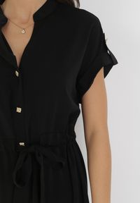Born2be - Czarna Koszulowa Sukienka z Wiązaniem w Pasie Maudelles. Kolor: czarny. Typ sukienki: koszulowe #3