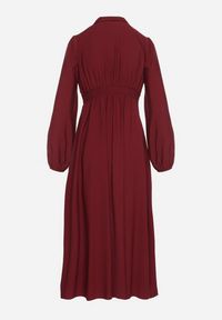 Born2be - Bordowa Wiskozowa Plisowana Sukienka z Wiązaniem Asorrise. Okazja: na co dzień. Kolor: czerwony. Materiał: wiskoza. Styl: casual, elegancki #2