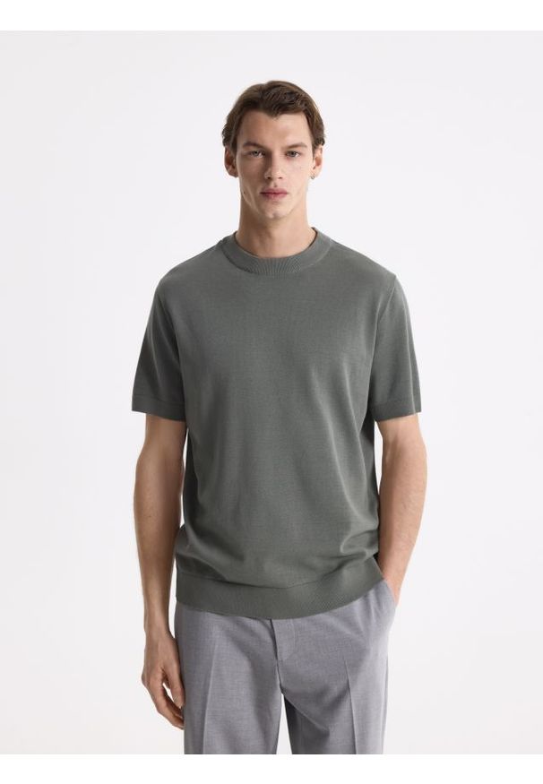 Reserved - Sweter z krótkim rękawem - jasnozielony. Kolor: zielony. Materiał: dzianina, bawełna. Długość rękawa: krótki rękaw. Długość: krótkie