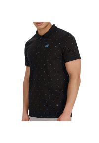 4f - Koszulka męska 4F RSS24TPTSM43520S - czarna. Typ kołnierza: polo, okrągły. Kolor: czarny. Materiał: bawełna, dresówka, tkanina. Długość rękawa: krótki rękaw. Długość: krótkie #1