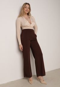 Born2be - Brązowe Eleganckie Spodnie z Bawełny i Wiskozy w Kant Valelia. Okazja: na co dzień, na spotkanie biznesowe, do pracy. Kolor: brązowy. Materiał: bawełna, wiskoza. Styl: elegancki #4