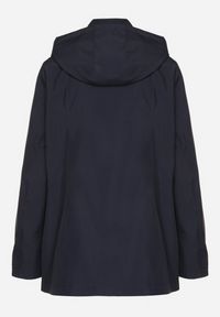 Born2be - Granatowa Kurtka Typu Wiatrówka z Odpinanym Kapturem Ndivoria. Okazja: na co dzień, na spacer. Kolor: niebieski. Materiał: jeans. Styl: casual, sportowy #4