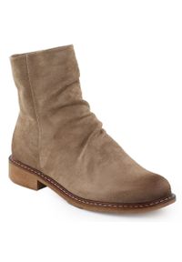 POTOCKI - Botki zamszowe damskie marszczone brązowe Potocki Z25-SZ12716. Kolor: brązowy. Materiał: skóra ekologiczna. Styl: elegancki