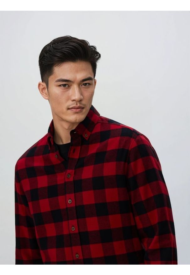 Reserved - Koszula regular fit w kratę - czerwony. Kolor: czerwony. Materiał: tkanina, bawełna