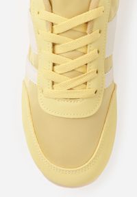 Renee - Żółte Sneakersy w Stylu Klasycznych Tenisówek z Marszczeniem z Tyłu Aiglise. Okazja: na co dzień. Kolor: żółty. Materiał: jeans #3
