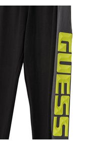 Guess Spodnie dresowe L6RB01 KA6R4 Czarny Regular Fit. Kolor: czarny. Materiał: bawełna #3