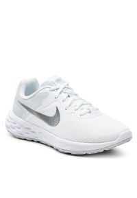 Buty Nike. Kolor: biały. Model: Nike Revolution #1