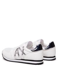 Armani Exchange Sneakersy XDX031 XV137 M696 Biały. Kolor: biały. Materiał: materiał