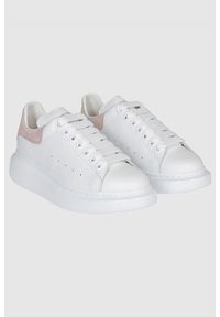 Alexander McQueen - ALEXANDER MCQUEEN Białe sneakersy damskie z różowym napiętkiem, Rozmiar 38,5. Kolor: biały. Materiał: zamsz #1