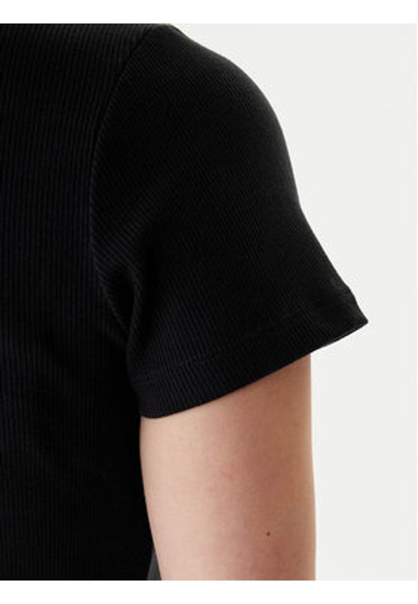 Guess Sukienka codzienna V6RK06 K8RT2 Czarny Slim Fit. Okazja: na co dzień. Kolor: czarny. Materiał: wiskoza. Typ sukienki: proste. Styl: casual