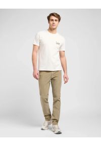 Lee - MESKIE SPODNIE LEE SLIM FIT MVP OSCAR KHAKI 112370603. Kolor: brązowy #6