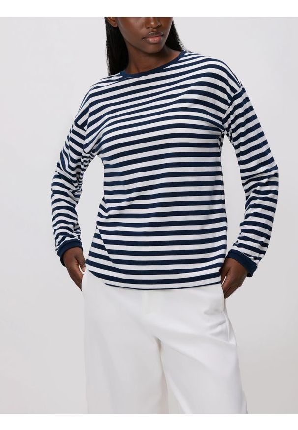 Reserved - Longsleeve w paski - wielobarwny. Materiał: dzianina, wiskoza. Długość rękawa: długi rękaw. Wzór: paski