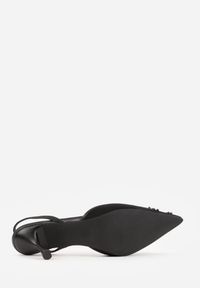 Renee - Czarne Sandały na Szpilce Ozdobione Haftowanym Wzorem i Koralikami Sametis. Kolor: czarny. Materiał: satyna. Wzór: aplikacja, haft. Obcas: na szpilce #3